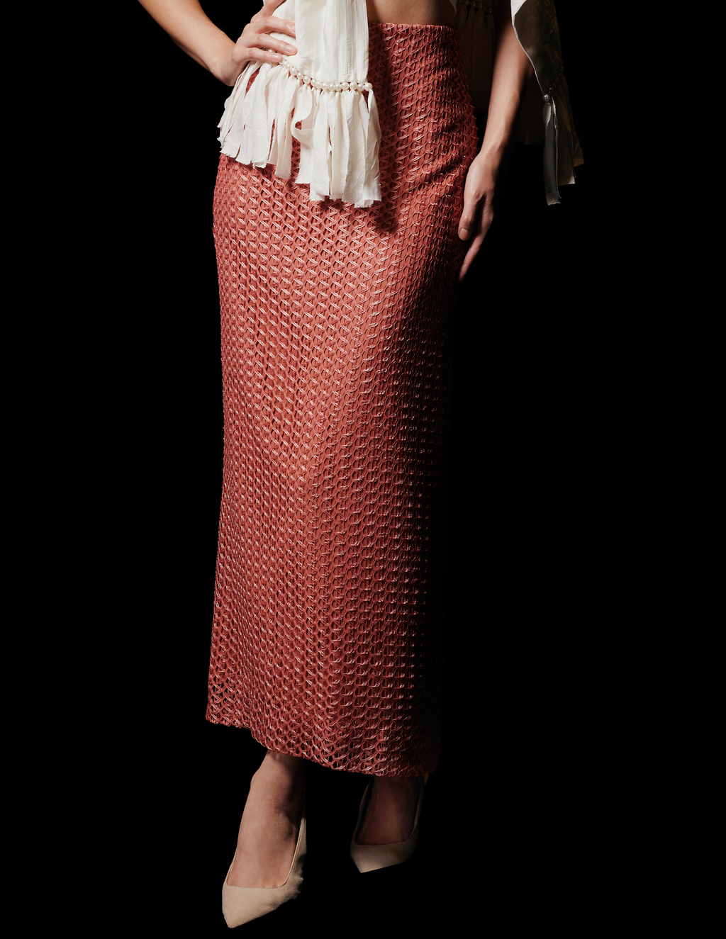 LACE COLUMN SKIRT IN DEEP SALMON